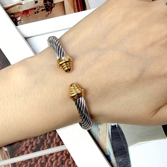 Modern Cable Twist Cuff Bracelet - Picture 4 of 7